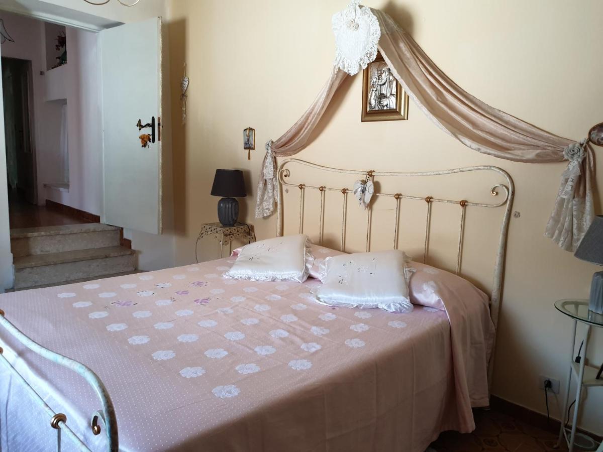 Casa Di Mamma Rosa Villa Castelnuovo Parano ภายนอก รูปภาพ